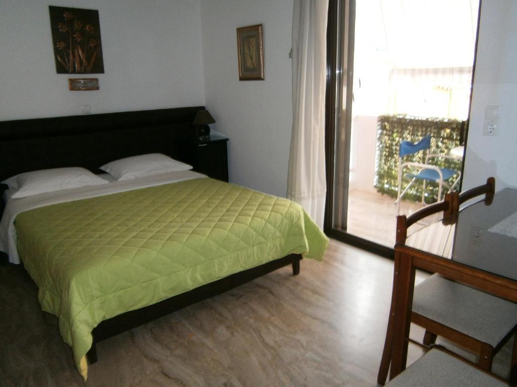 Antonios Rooms アクラタ 部屋 写真